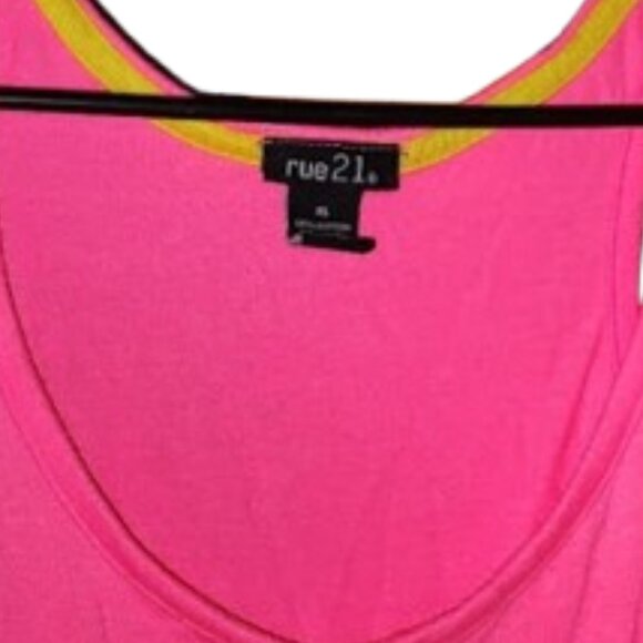 Y2K Neon Pink Barbiecore Flowy Tank Top W/ Front pocket Beachy, Flowy,hi Low - Picture 2 of 7